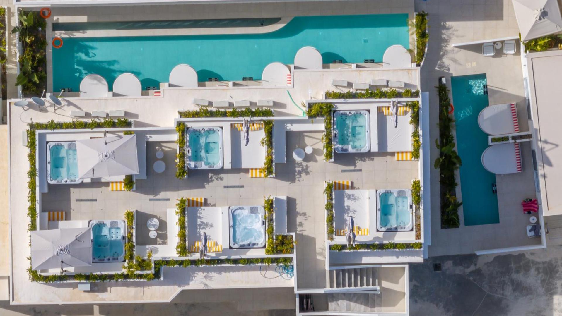 Patricia Aparthotel